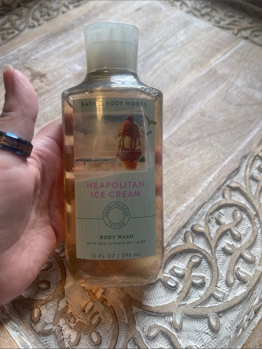 Bath & Body Works Neapolitan Ice Cream Body Wash - Pink & Cream Label
